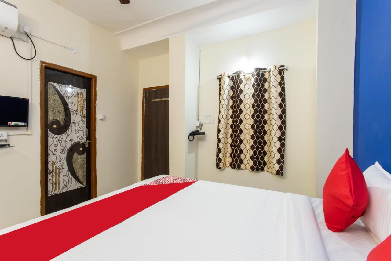 Oyo 27862 Hotel Brooklyn Indore Exterior photo